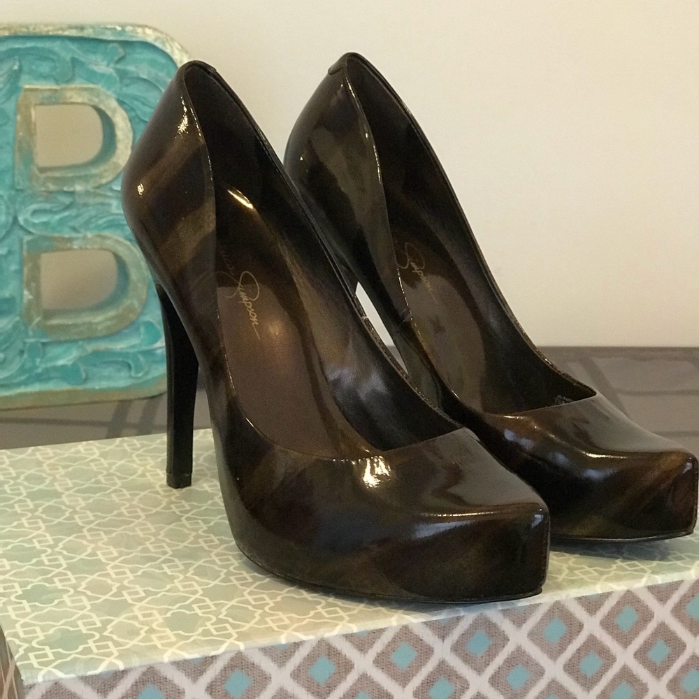 Like New-  Jessica Simpson brown stilettos - Picture 2 of 10